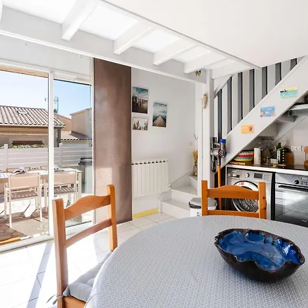 Pavillon Climatise Avec Wifi, Piscine, Tennis Et Parking, A Quelques Minutes De La - Fr-1-409-256 * فلوري